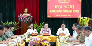Ban Tuyên giáo Tỉnh ủy Vĩnh Long: Hội nghị giao ban báo chí tháng 9