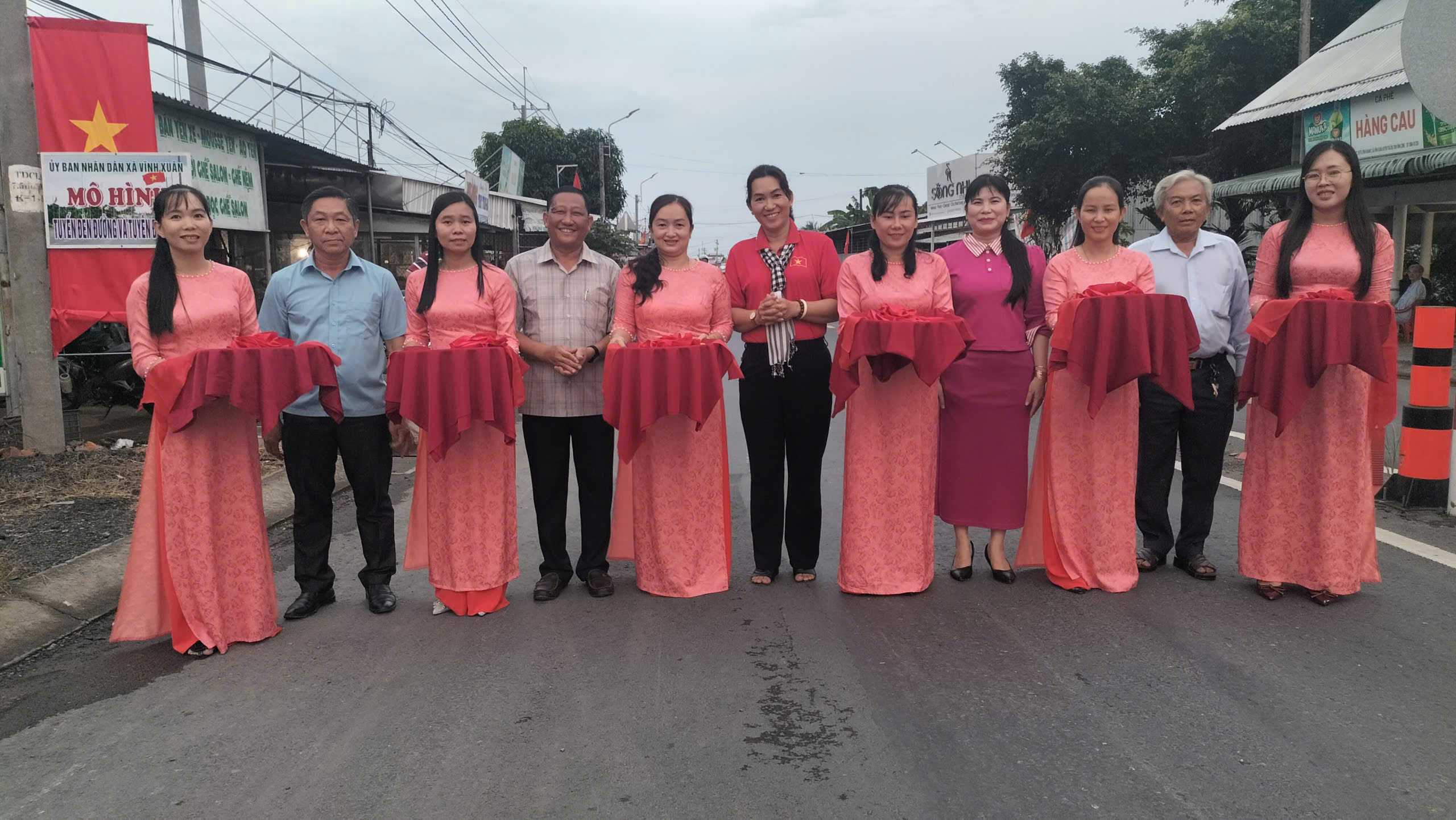 Vĩnh Xuân ra mắt mô hình tuyến đèn đường, tuyến đường cờ chào mừng Quốc khánh 2/9