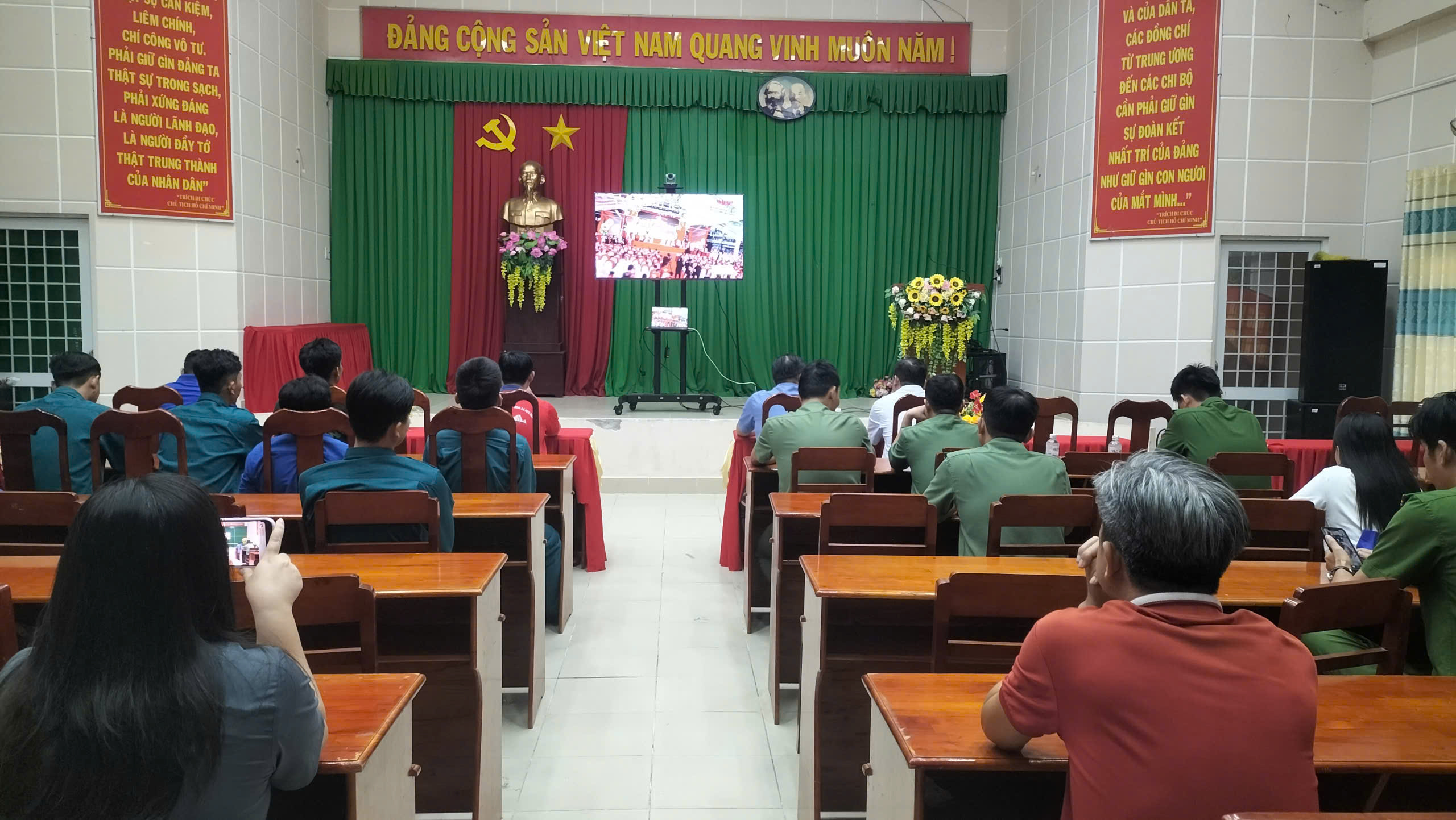          Vĩnh Xuân: Sôi nổi hoạt động “Cùng Việt Nam tiến bước” năm 2026
