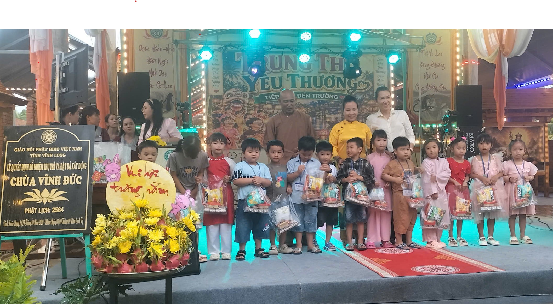 Vui Tết Trung thu cùng các em Trường Mầm non Vĩnh Xuân